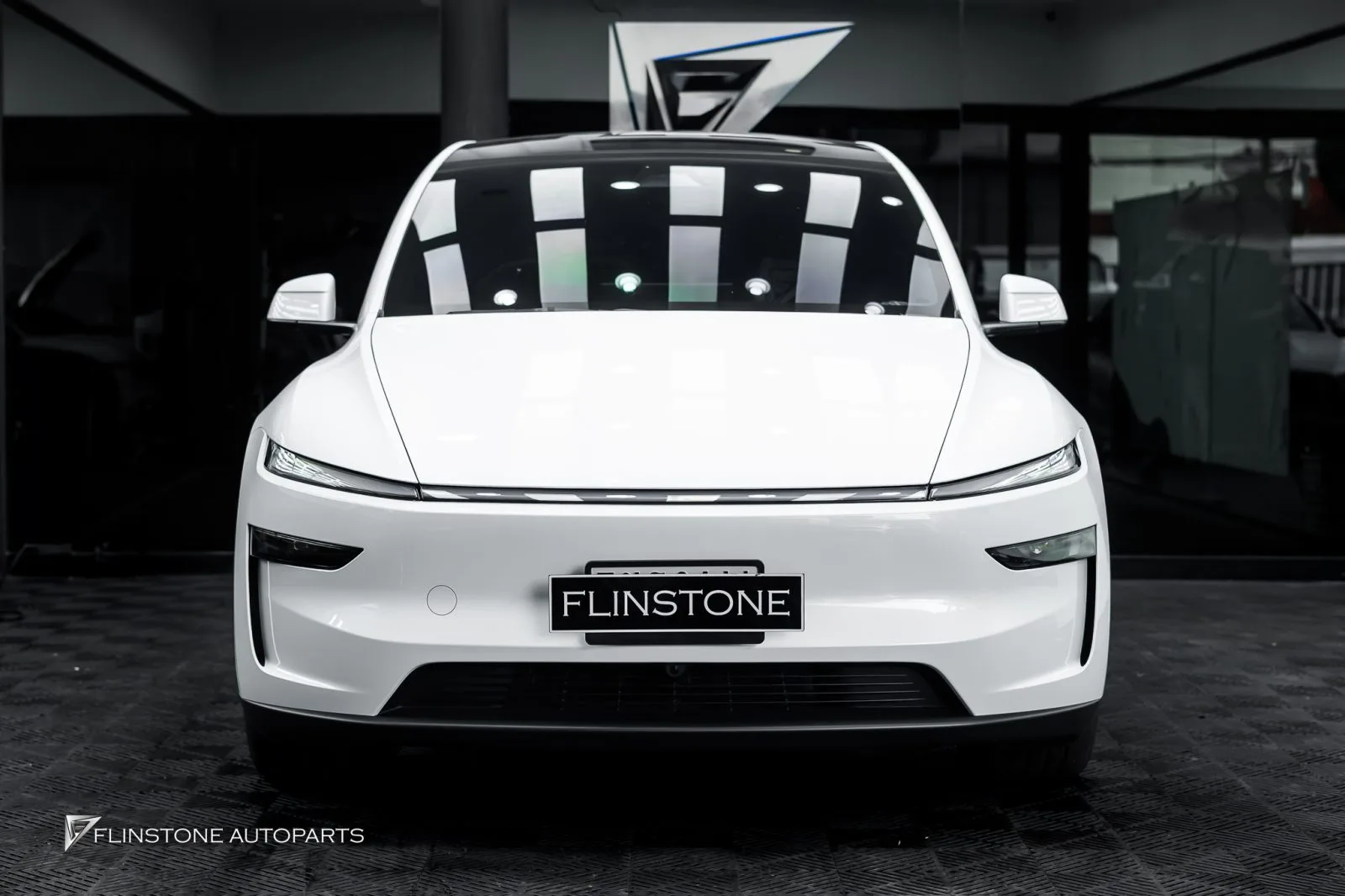 Tesla Juniper ม่านไฟฟ้าหลังคาดาว