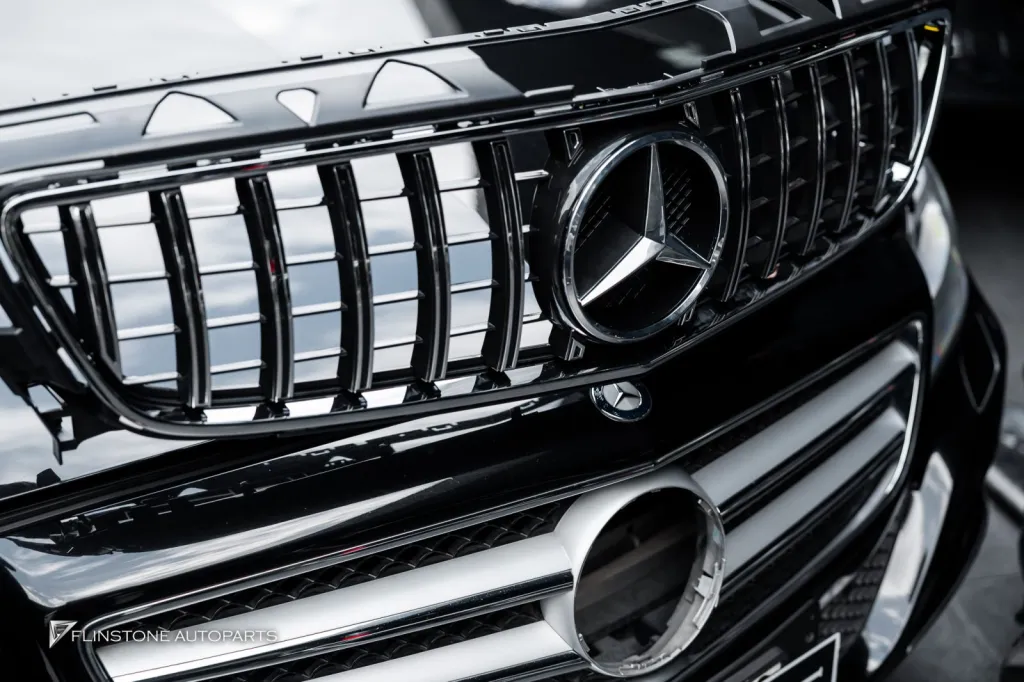 Mercedes Benz Cls 218 กระจัง