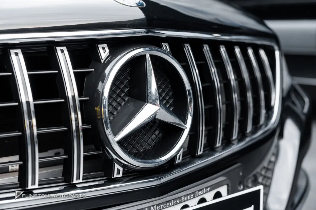 Mercedes Benz Cls 218 กระจัง