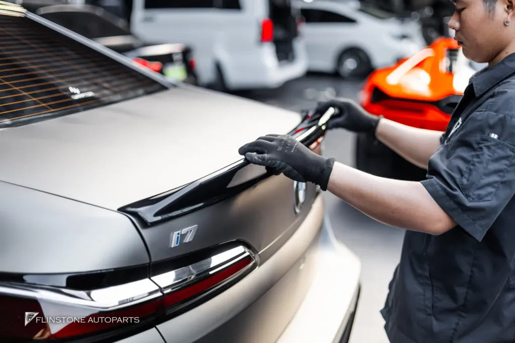 BMW I7 尾翼 maxton