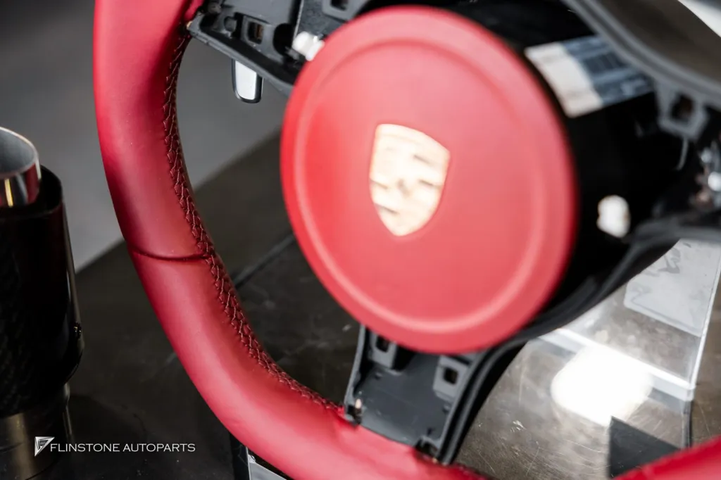 Porsche cayman 981 พวงมาลัย ปลายท่อ