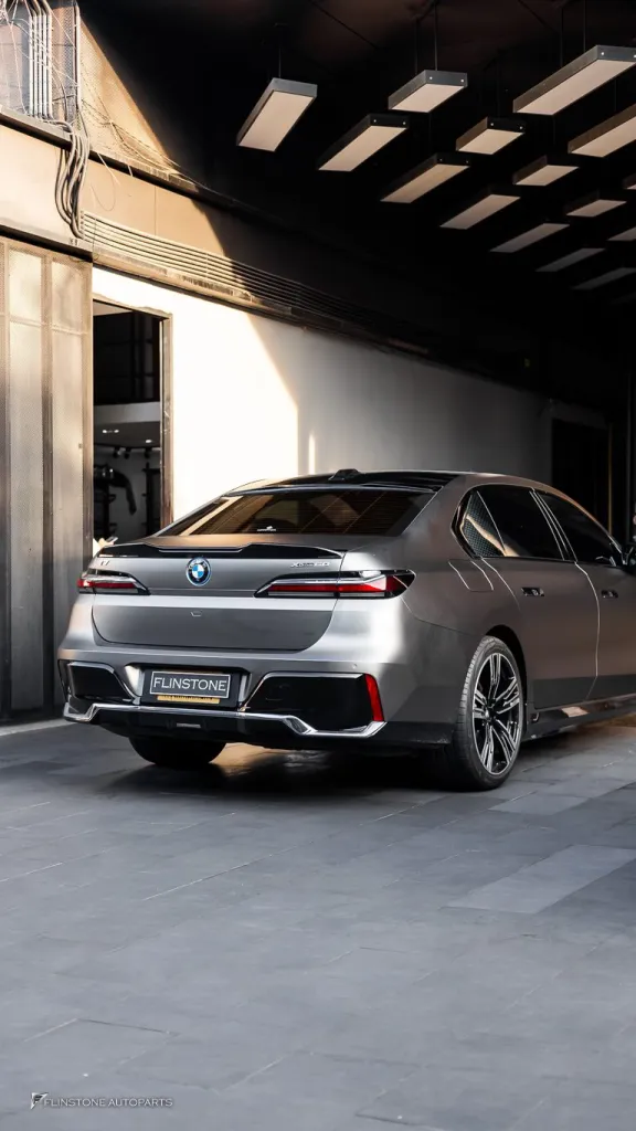 BMW I7 尾翼 maxton