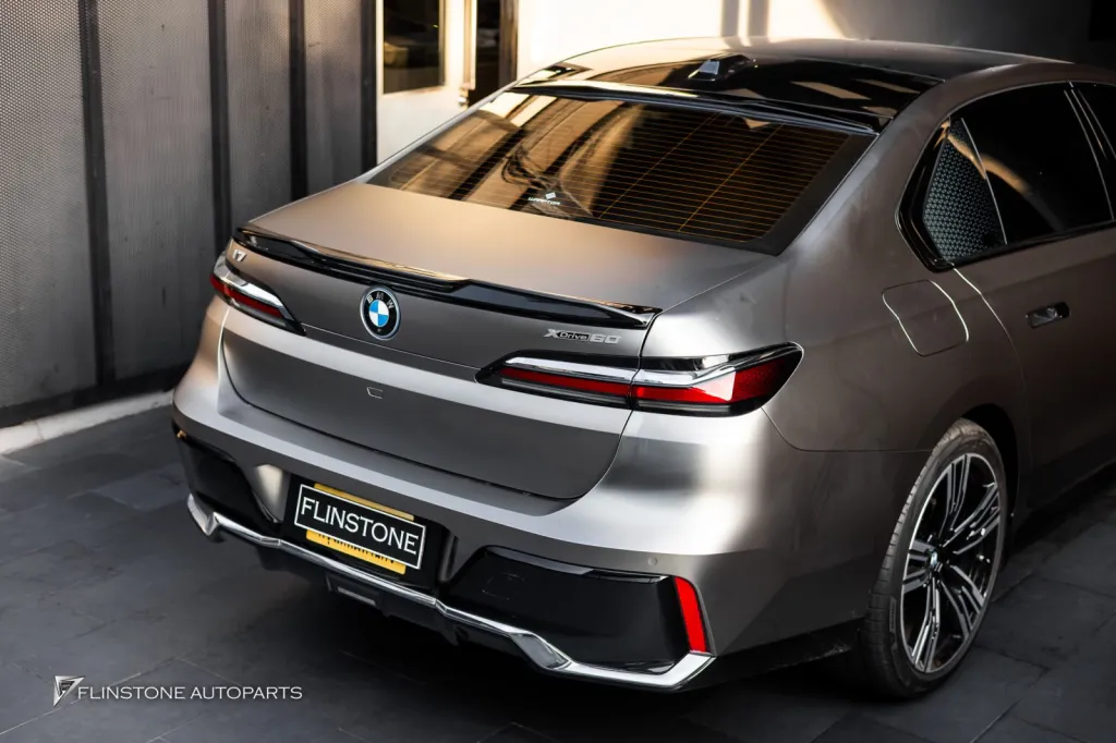 BMW I7 尾翼 maxton