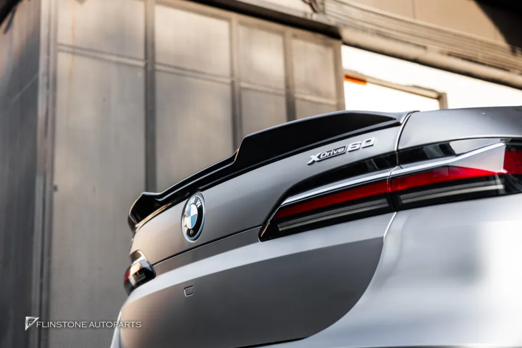 BMW I7 尾翼 maxton