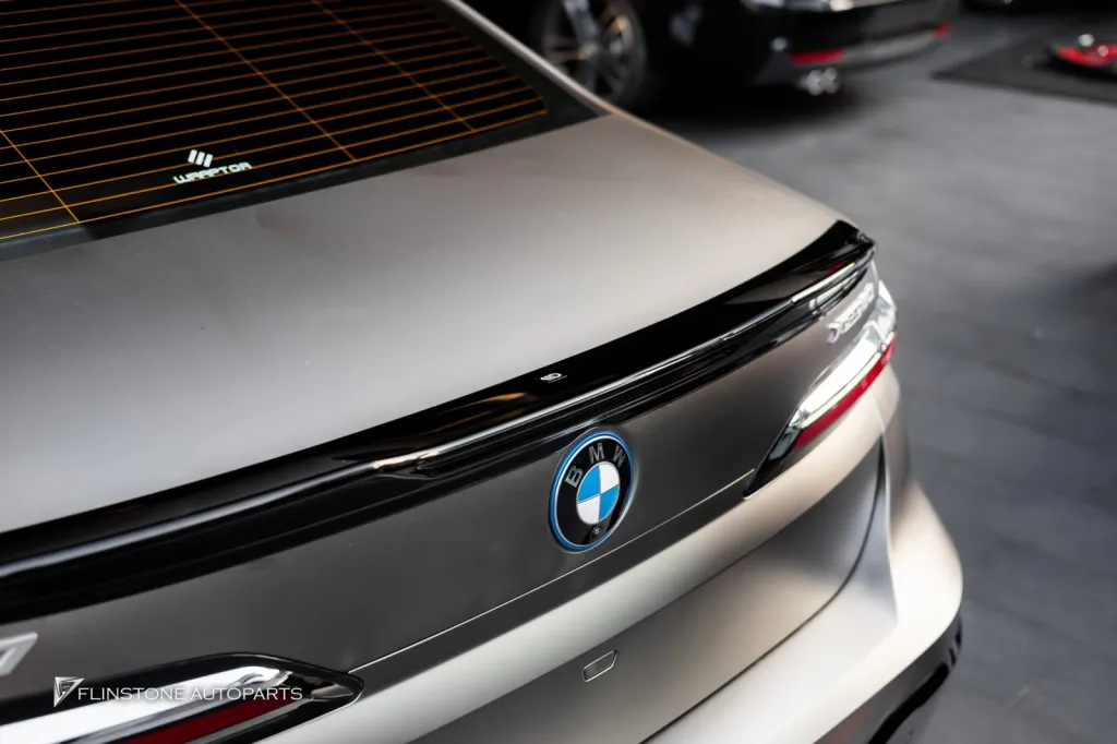 BMW I7 尾翼 maxton