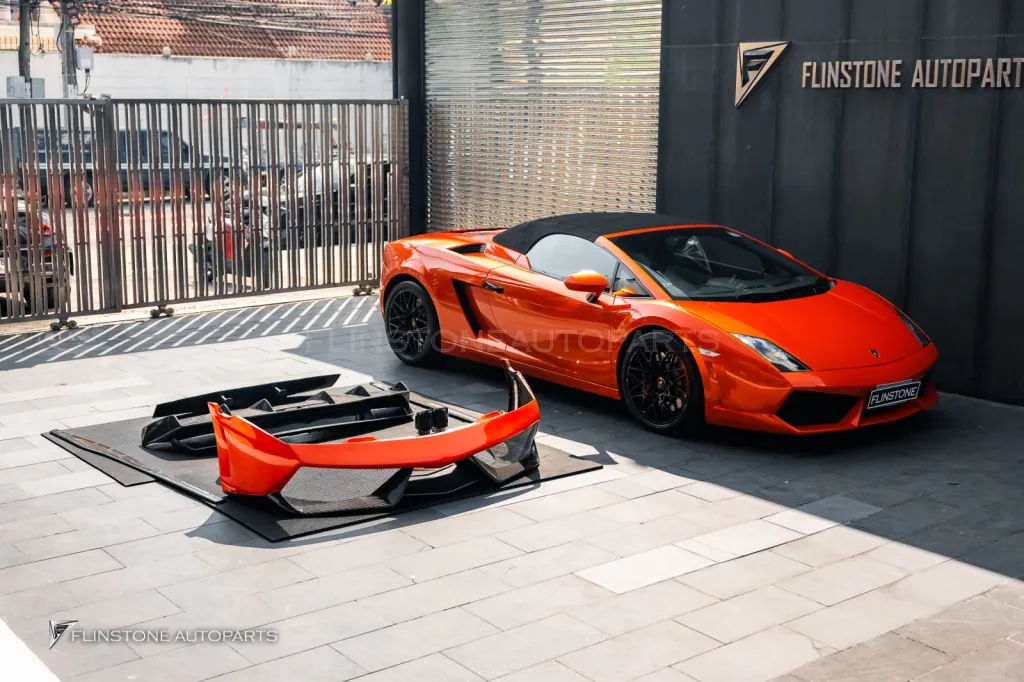 Lamborghini Gallado กันชนหน้า ดิฟ สเกิร์ต ปลายท่อ