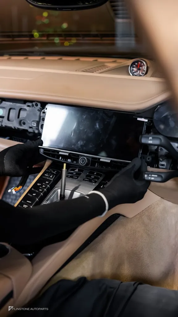 Porsche Panamera จอ Dual Screen พวงมาลัย ช่องแอร์