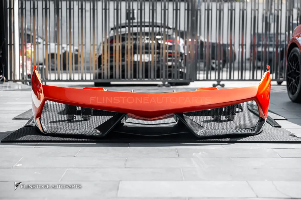 Lamborghini Gallado กันชนหน้า ดิฟ สเกิร์ต ปลายท่อ