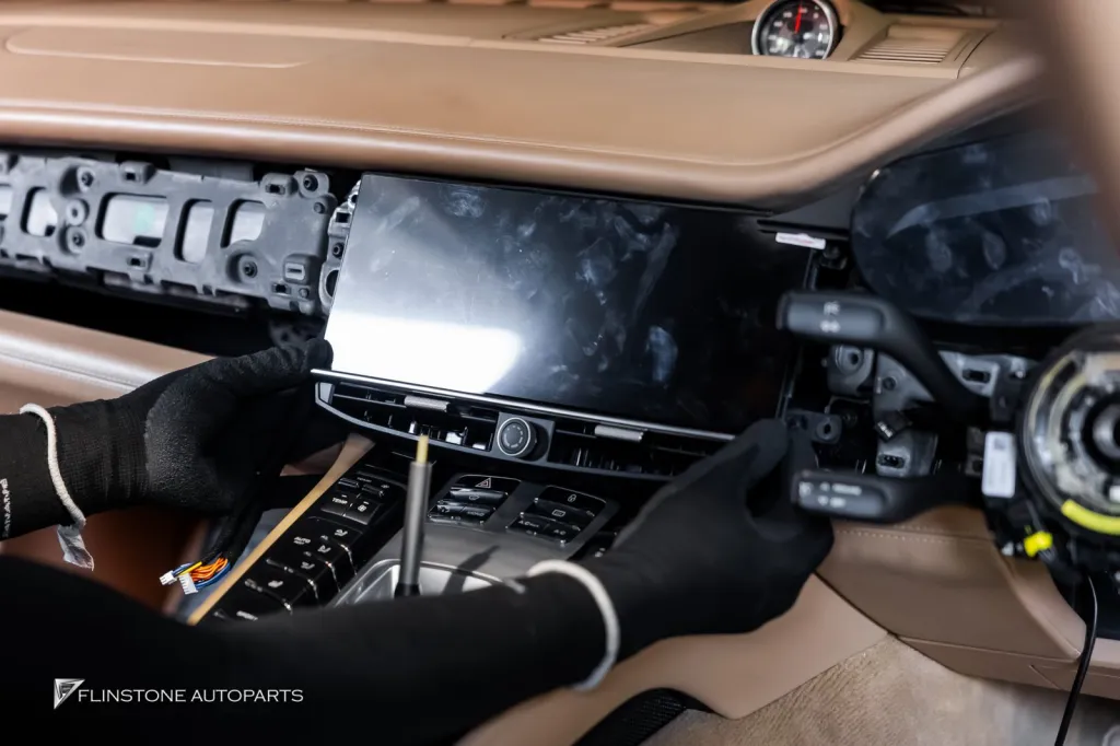 Porsche Panamera จอ Dual Screen พวงมาลัย ช่องแอร์