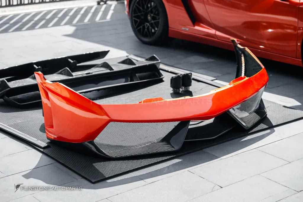 Lamborghini Gallado กันชนหน้า ดิฟ สเกิร์ต ปลายท่อ
