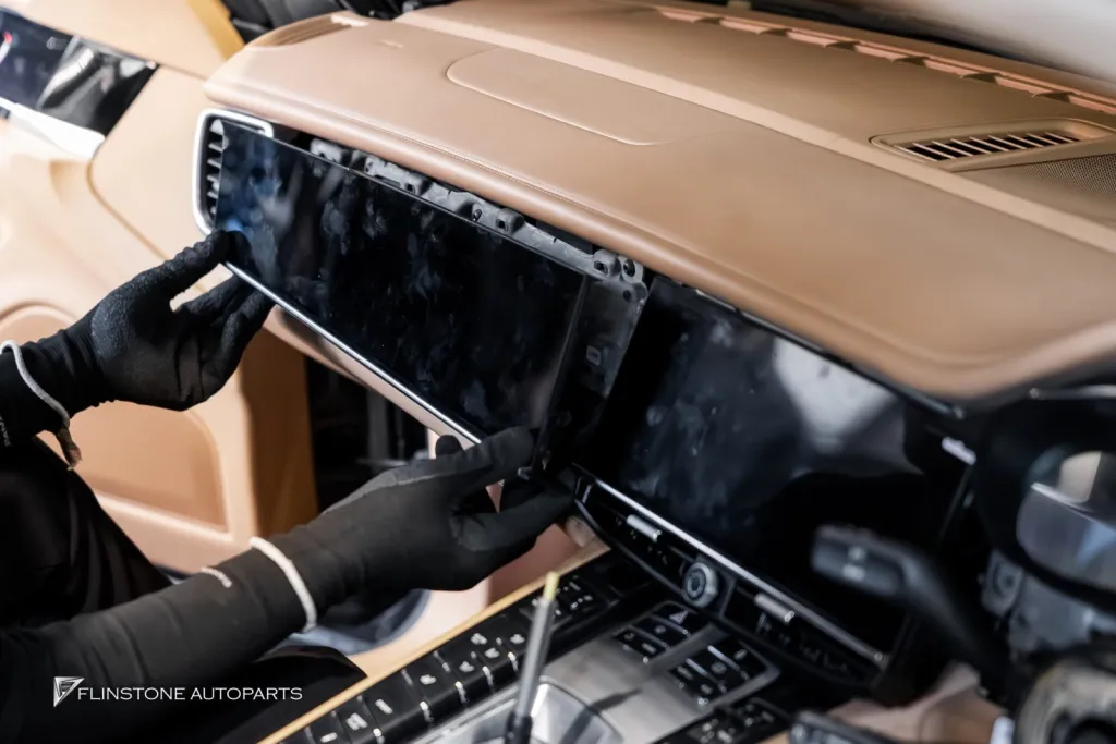 Porsche Panamera จอ Dual Screen พวงมาลัย ช่องแอร์