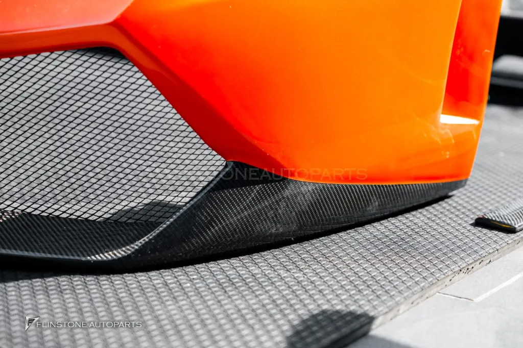 Lamborghini Gallado กันชนหน้า ดิฟ สเกิร์ต ปลายท่อ