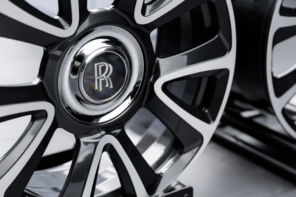Wheels Usus RR shipped to Laos