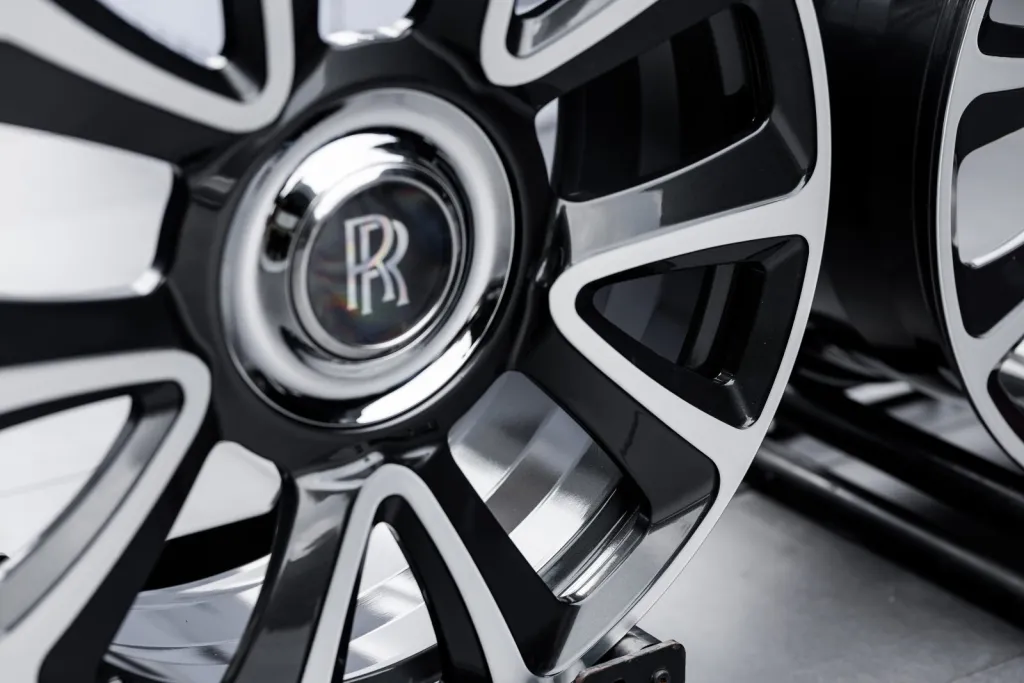 Wheels Usus RR shipped to Laos