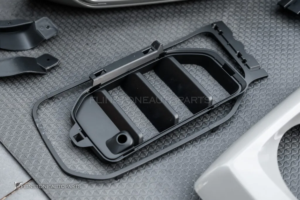 Mercedes Benz Gclass facelift 2024 Parts Kit