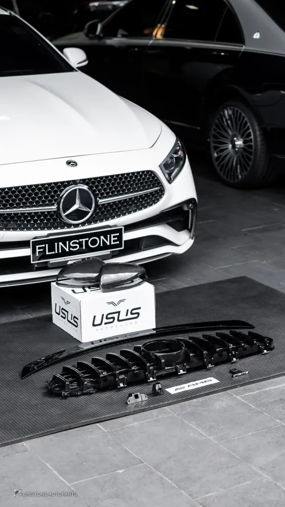 Mercedes Benz Cls กระจัง สปอยเลอร์ โลโก้ กระจก Usus