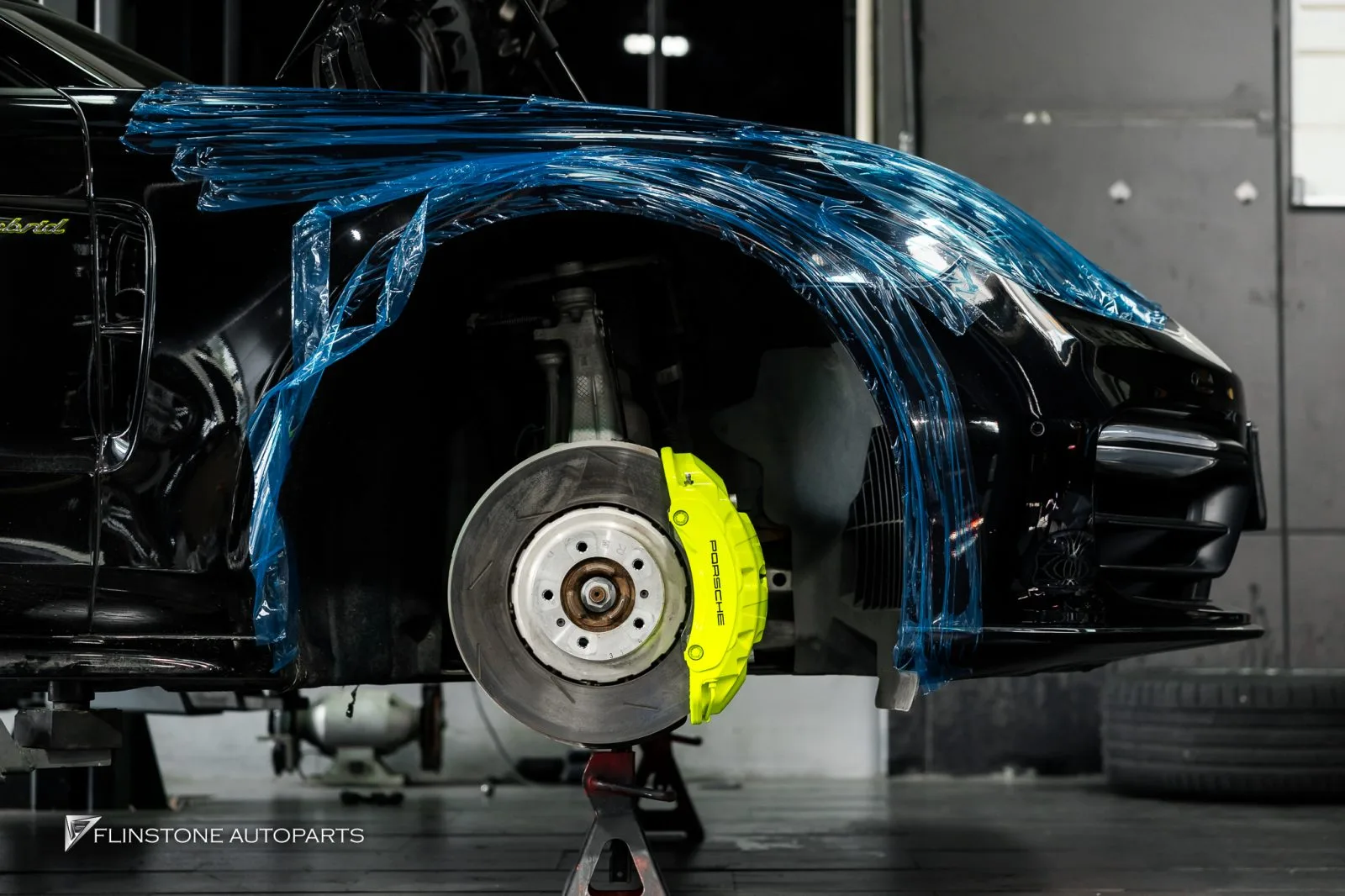 Porsche Panamera ทำสีเบรค