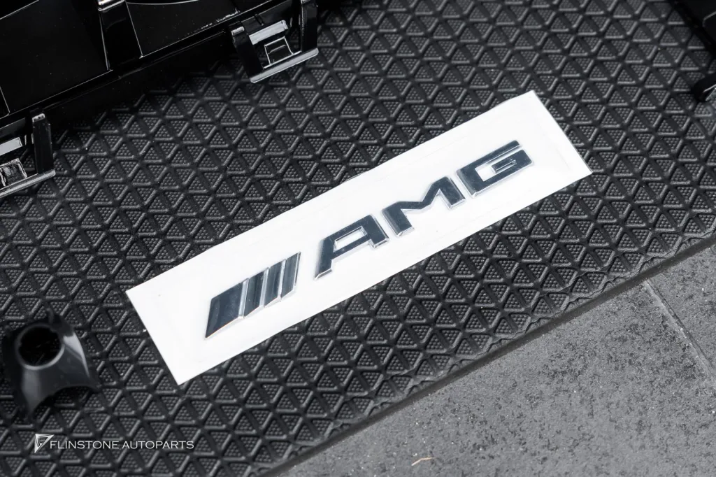 Mercedes Benz Cls กระจัง สปอยเลอร์ โลโก้ กระจก Usus
