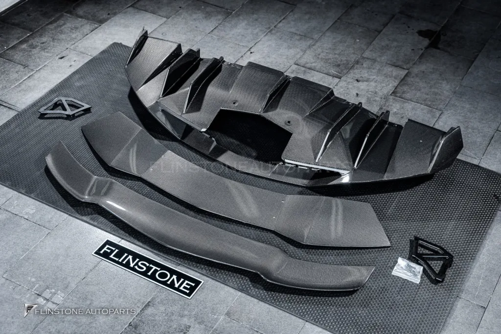 พาร์ทคาร์บอน 1016 Lamborghini