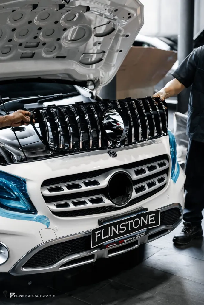 Mercedes Benz Gla กระจัง