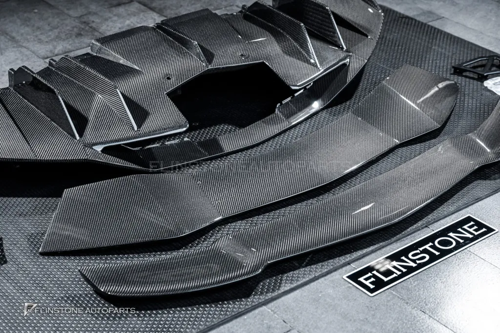 พาร์ทคาร์บอน 1016 Lamborghini