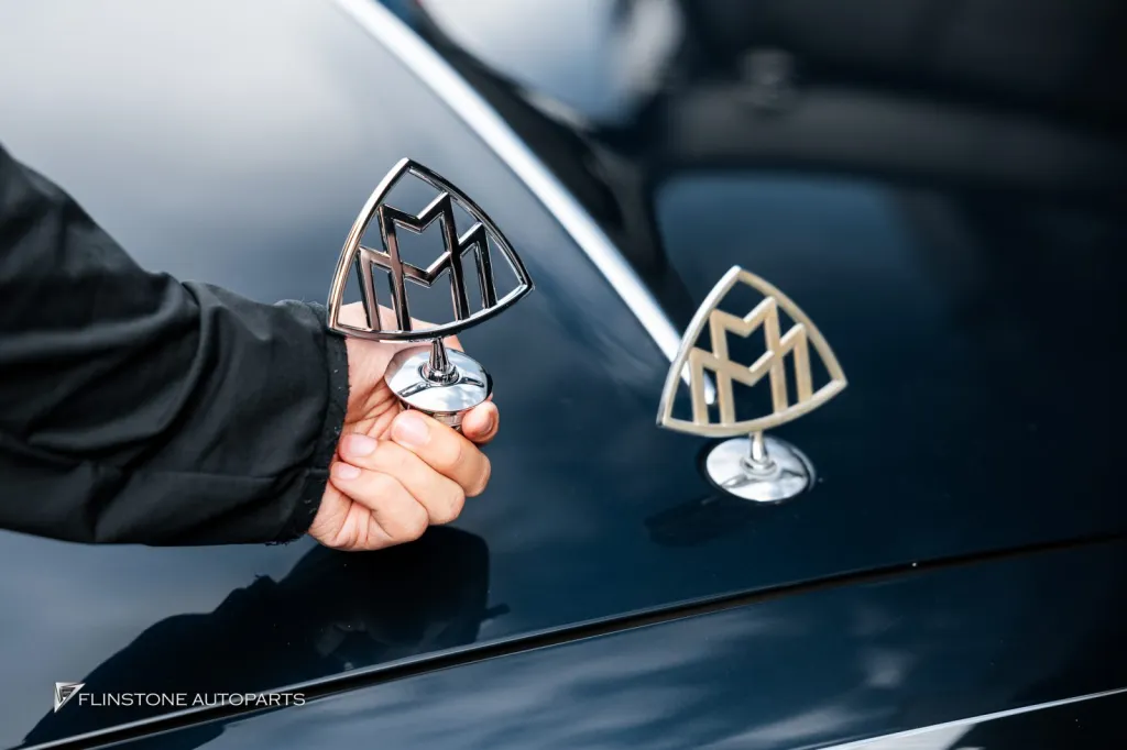 Mercedes Benz Sclass โลโก้ Maybach ไฟส่องพื้น