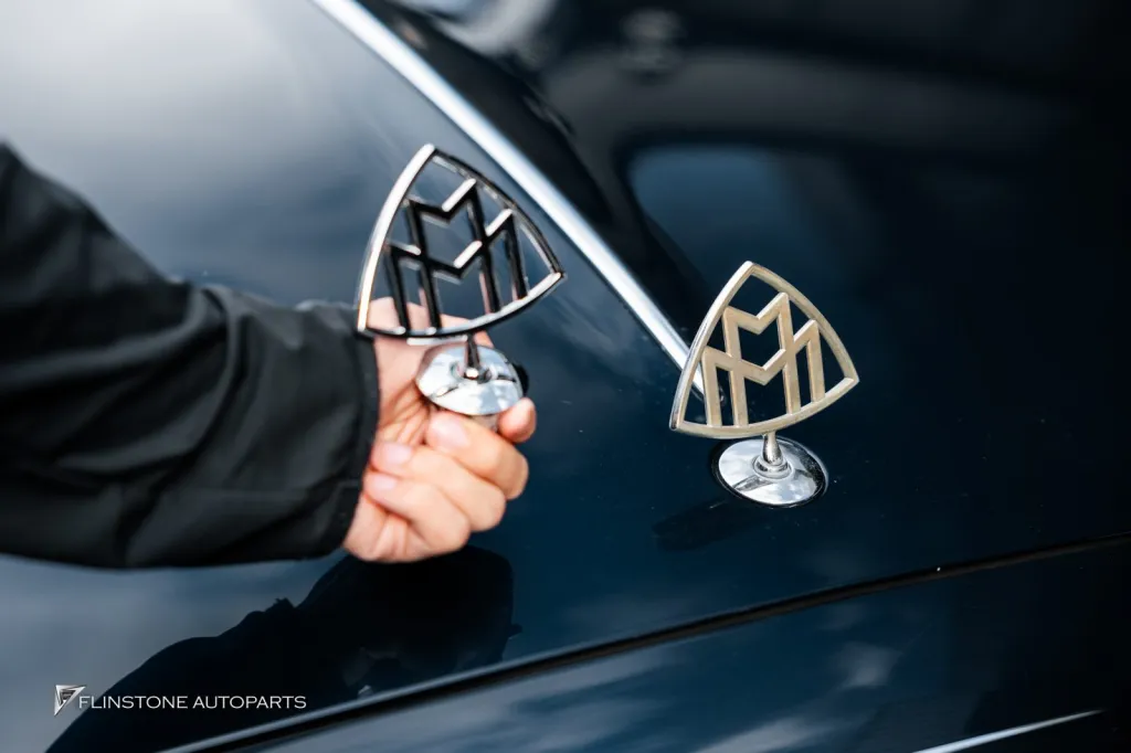 Mercedes Benz Sclass โลโก้ Maybach ไฟส่องพื้น