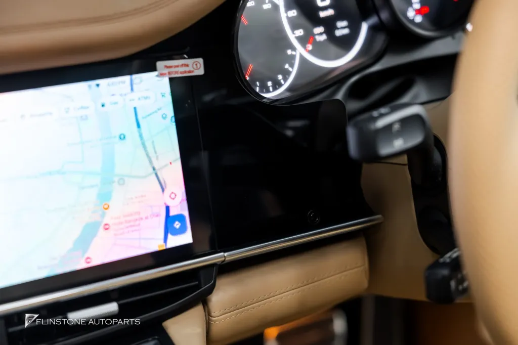 Porsche Panamera จอ Dual Screen พวงมาลัย ช่องแอร์