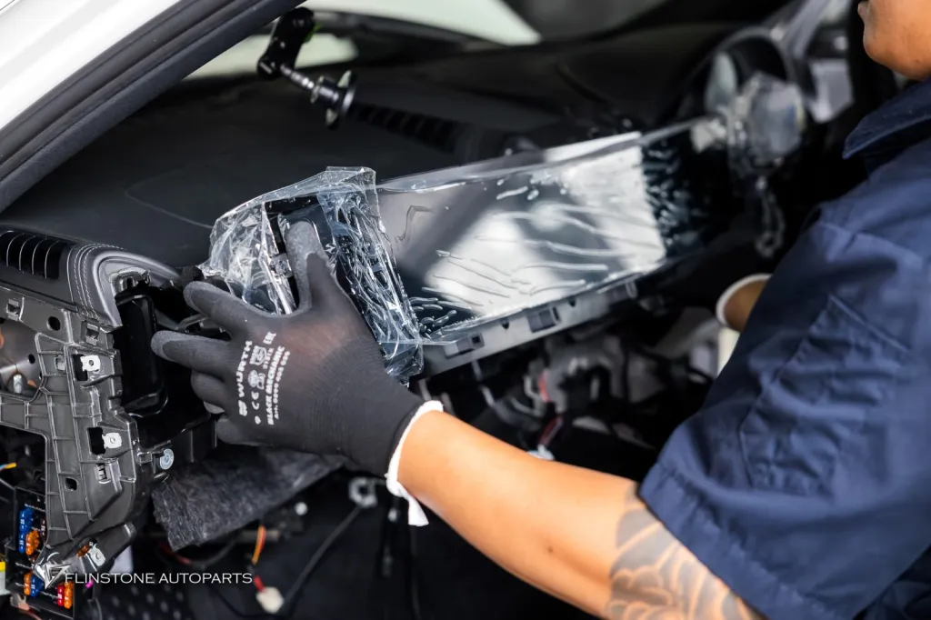 Porsche Cayenne 958 โช้ค AGT กล่อง RACE CHIP ท่อ Res Exhaust เบรคเซรามิค