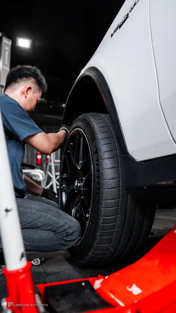 Mercedes Benz Glc ซุ้มล้อ