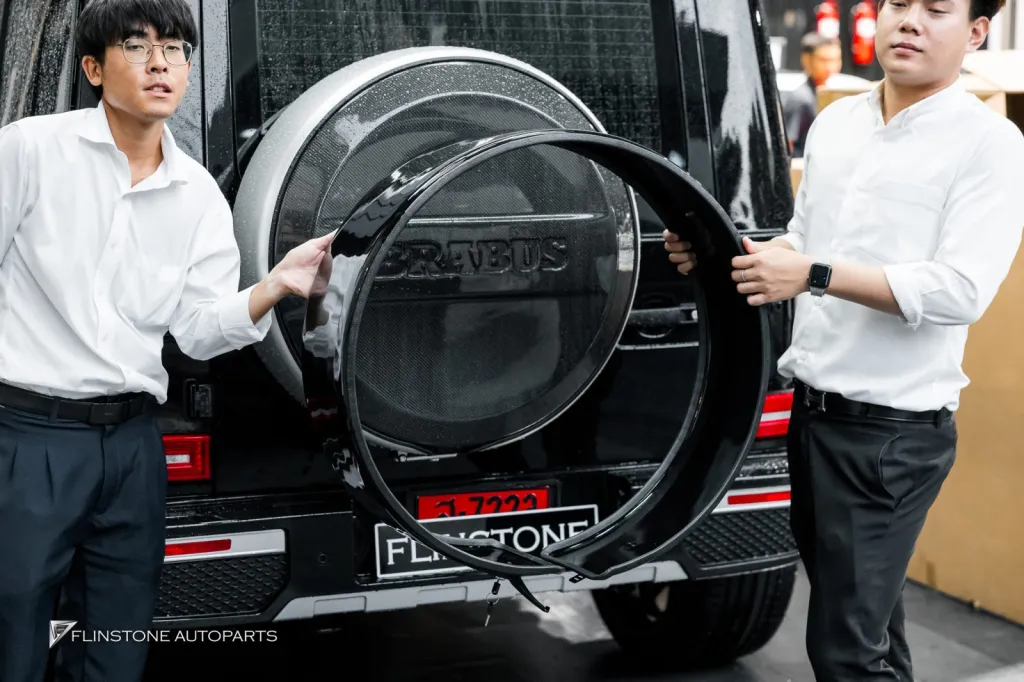 Mercedes Benz Gclass tailgate cover