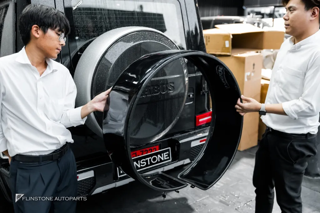 Mercedes Benz Gclass tailgate cover