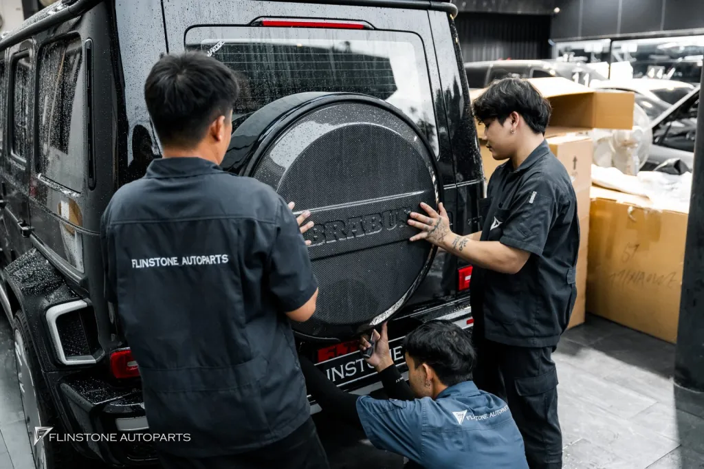 Mercedes Benz Gclass tailgate cover