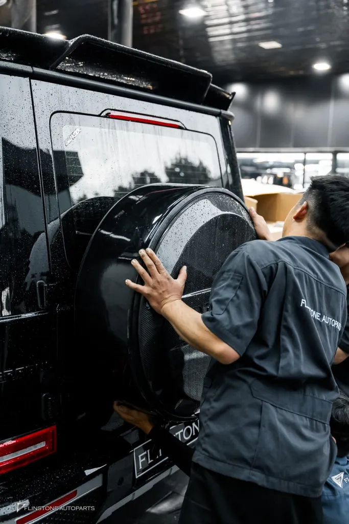 Mercedes Benz Gclass tailgate cover