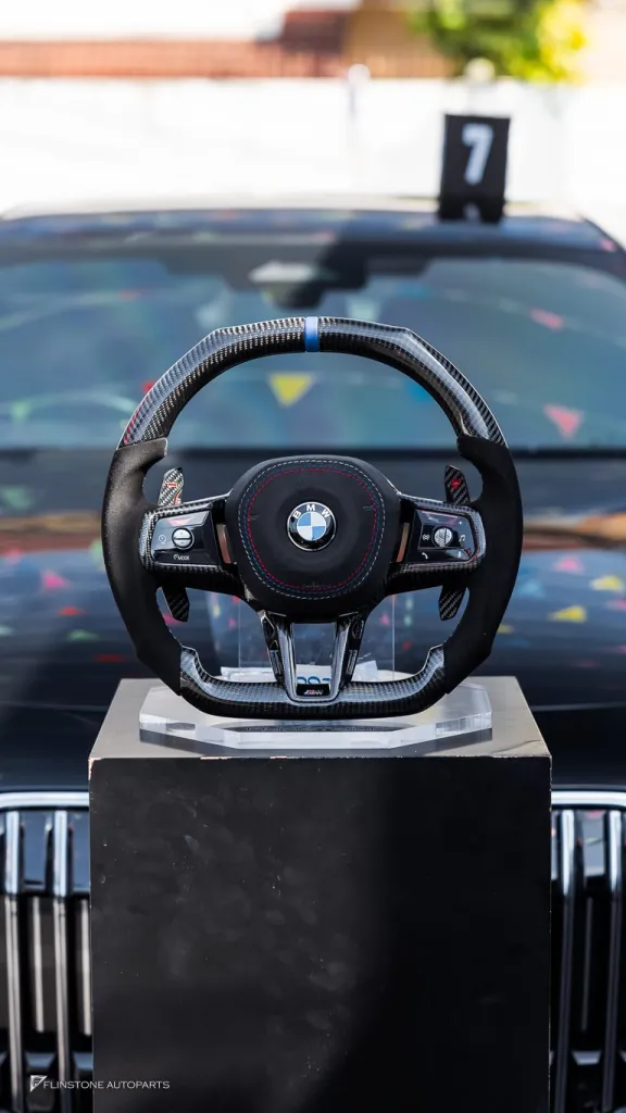 BMW i7 方向盘