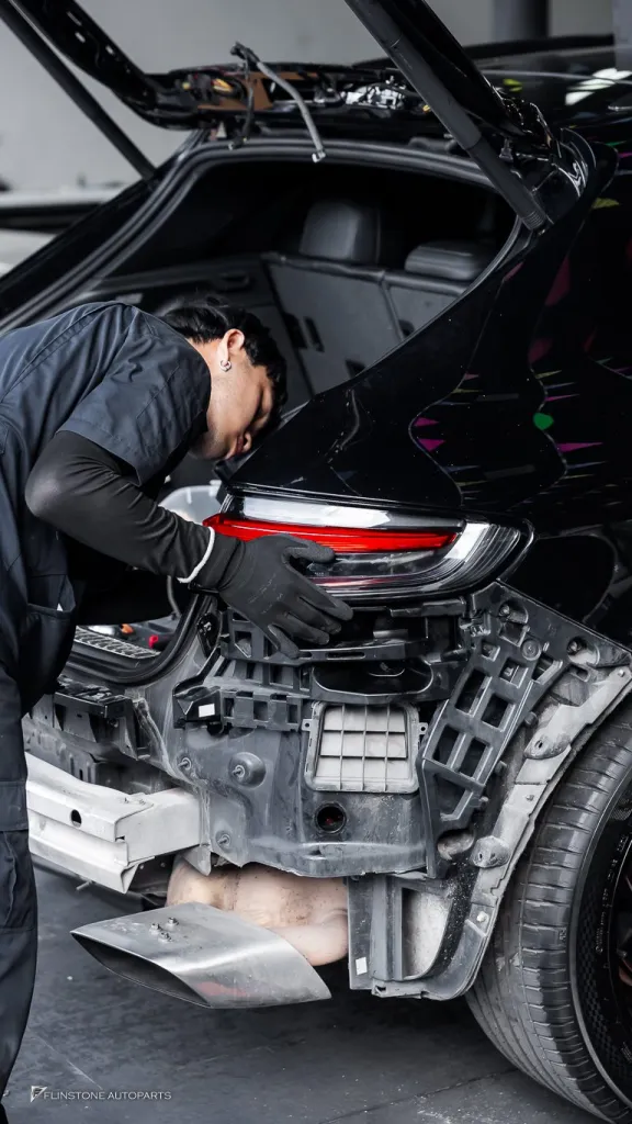 Porsche Macan ฝาท้าย ไฟท้าย