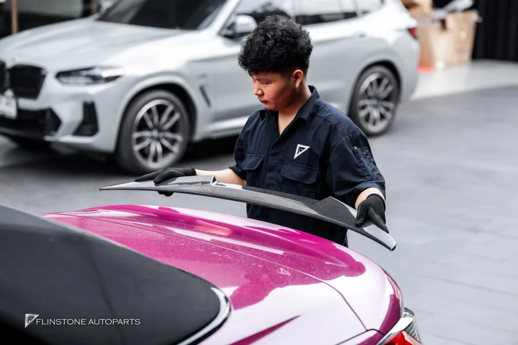 BMW G23 สปอยเลอร์ ปลายท่อ