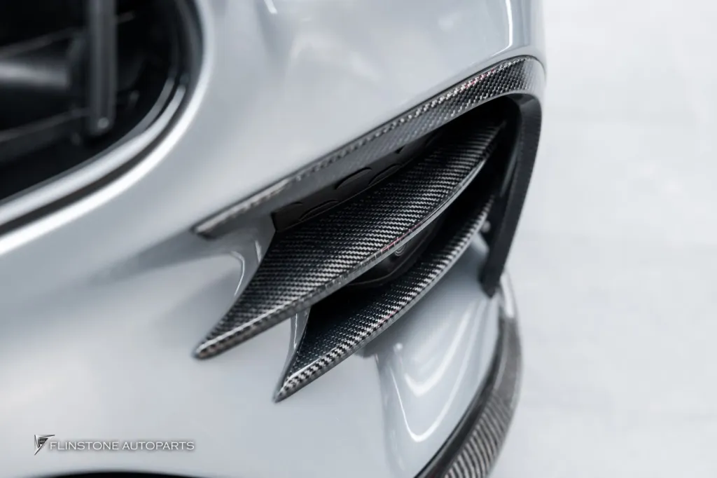 Mercedes Benz C238 พาร์ทคาร์บอนรอบคัน