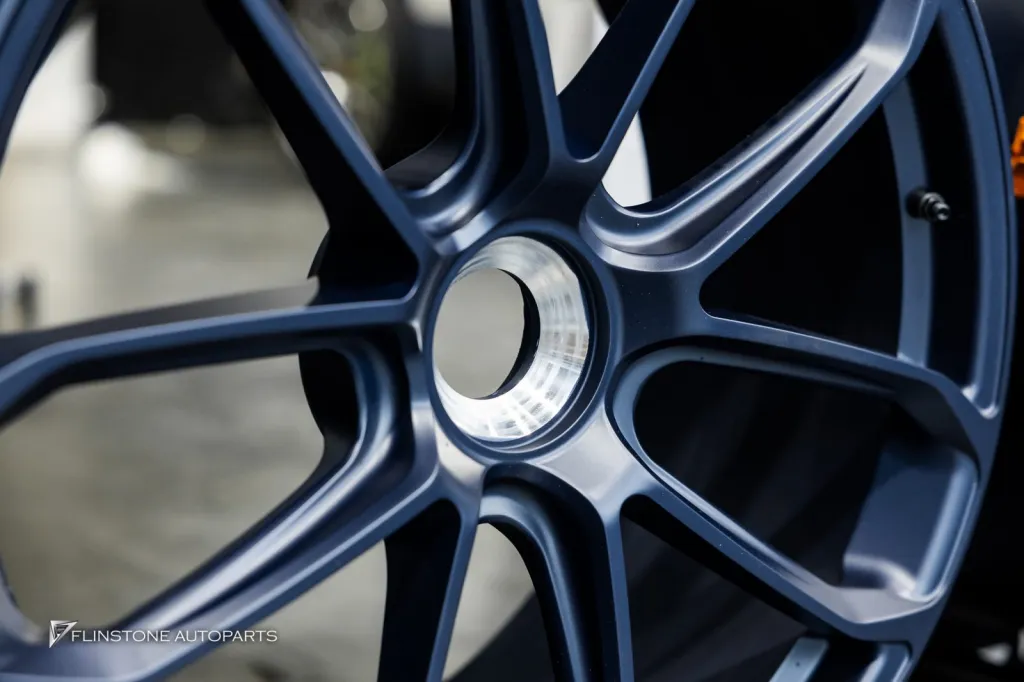 Porsche Cayenne ล้อ Deep Blue Usus