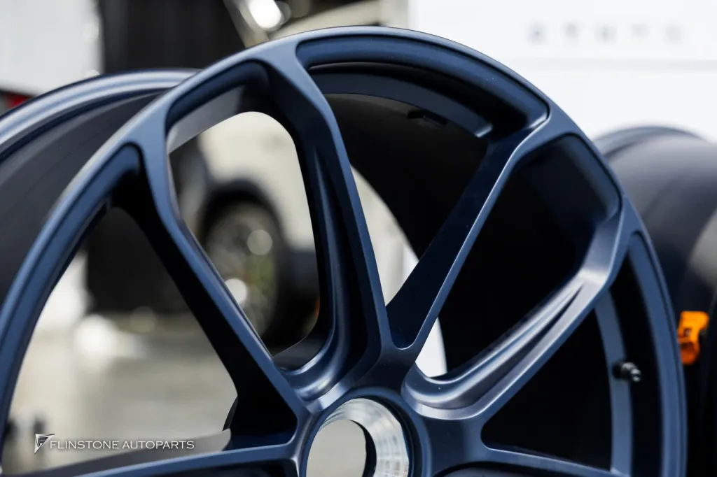 Porsche Cayenne ล้อ Deep Blue Usus