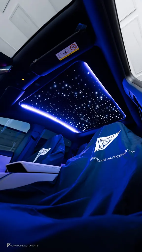 Tesla Juniper ม่านไฟฟ้าหลังคาดาว