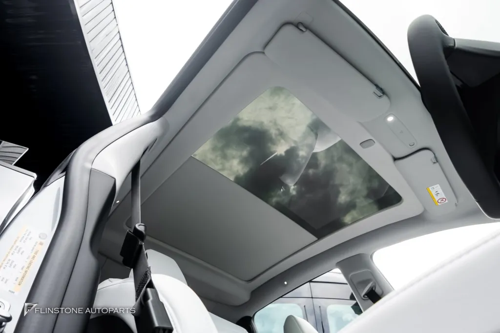 Tesla Juniper ม่านไฟฟ้า