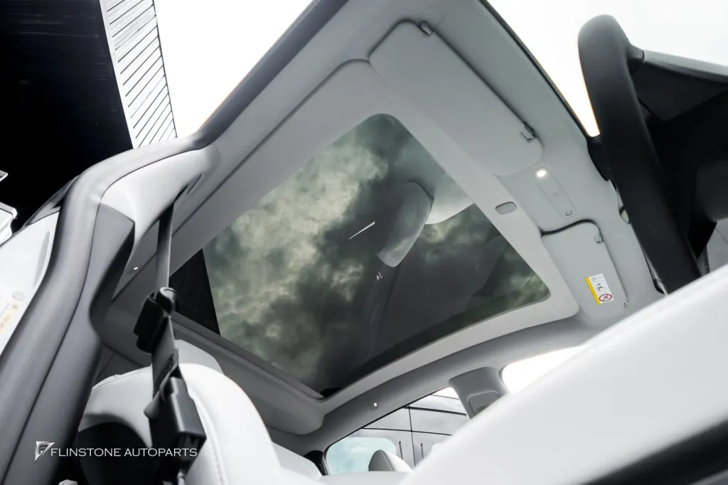 Tesla Juniper ม่านไฟฟ้า