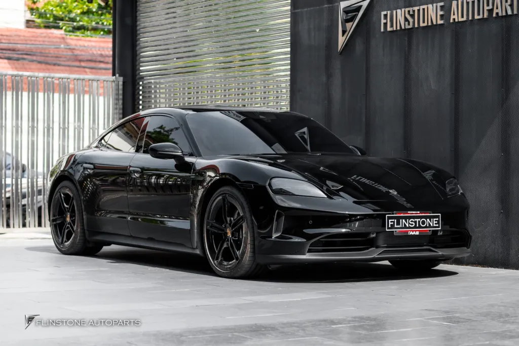 Porsche Taycan โลโก้ ไฟส่องพื้น
