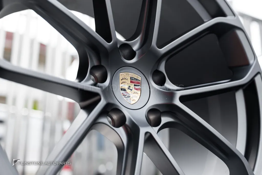 Porsche Cayenne Turbo GT Full Body Kit Carbon Usus