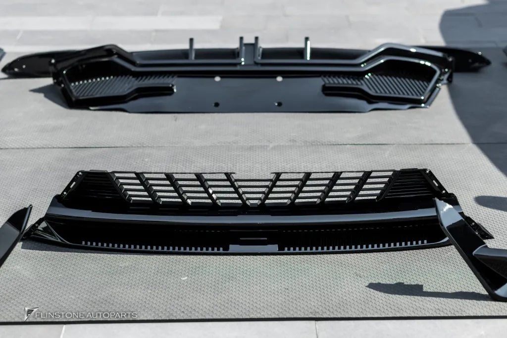Tesla JUNIPER  ชุดพาร์ทดำเงา Yofer Design