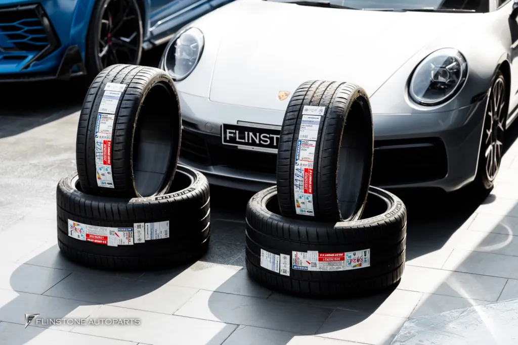 Porsche 992 ยาง