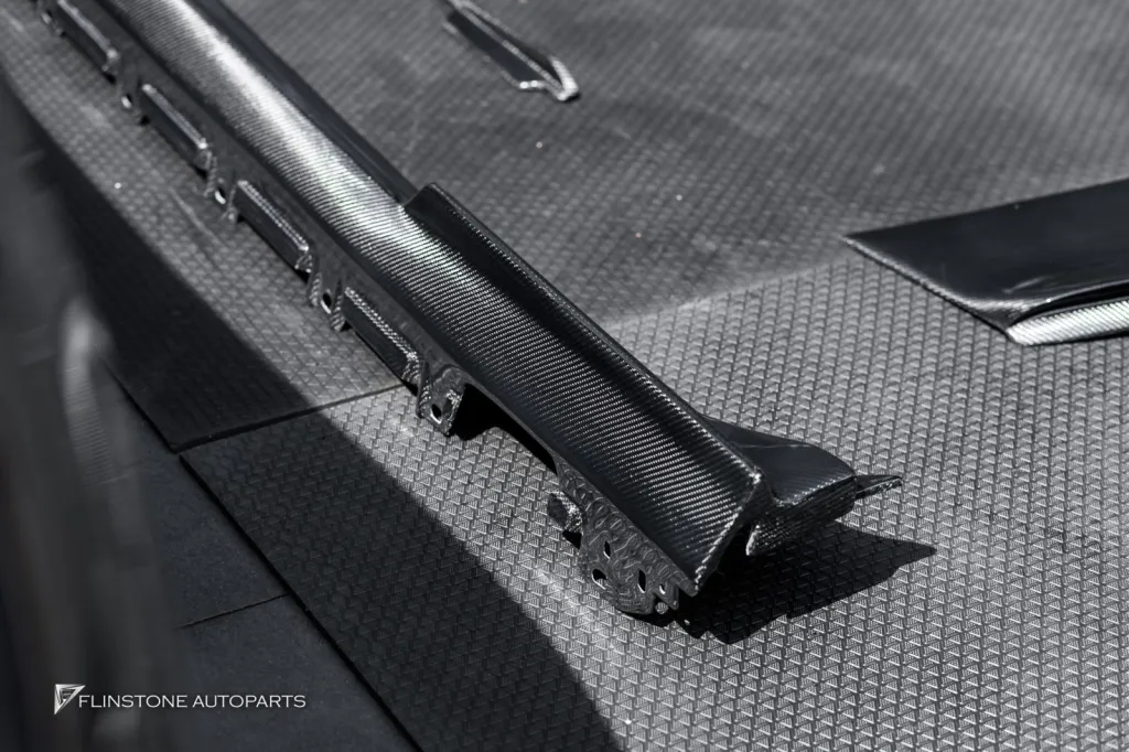Porsche Taycan พาร์ทคาร์บอนรอบคัน