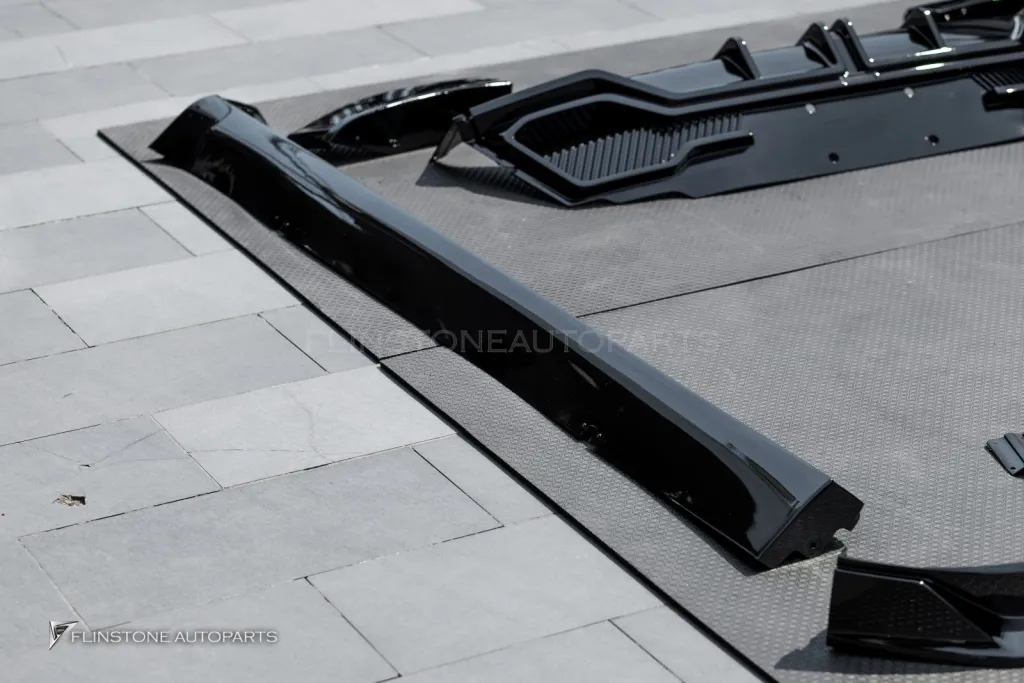 Tesla JUNIPER  ชุดพาร์ทดำเงา Yofer Design