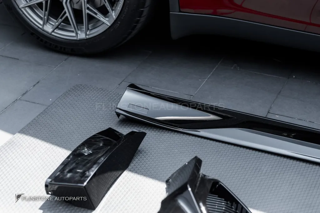 Tesla JUNIPER  ชุดพาร์ทดำเงา Yofer Design